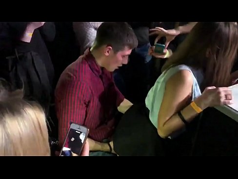 ❤️ Sessu reale in una discoteca russa. Una ragazza russa di 18 anni in l'anu è a vagina scopata in una discoteca ❤❌ Porno à co.sitevox.top ❌❤